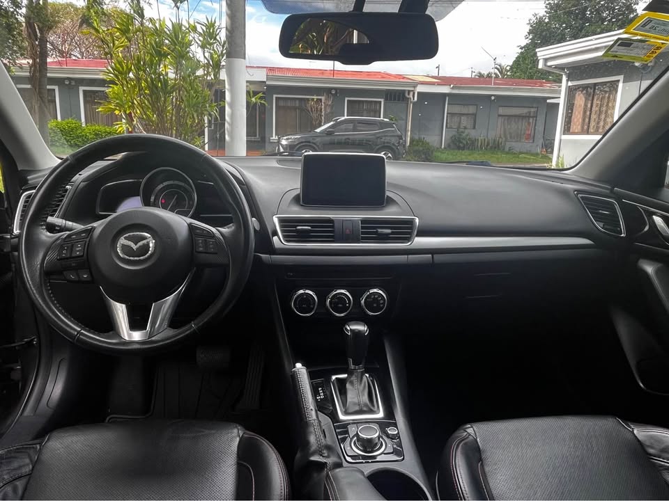 2015 Mazda Mazda3 - foto 3