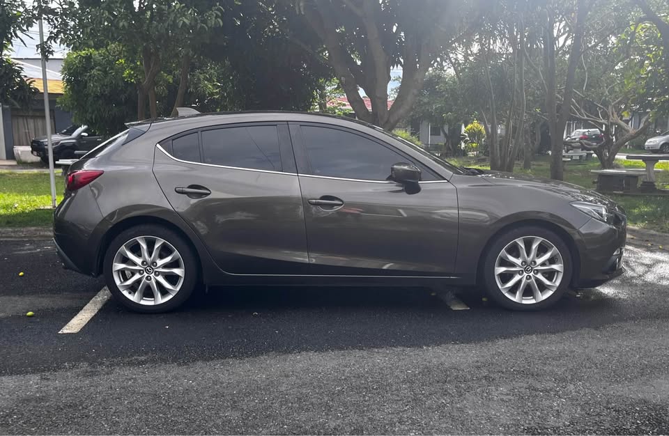 2015 Mazda Mazda3 - foto 4