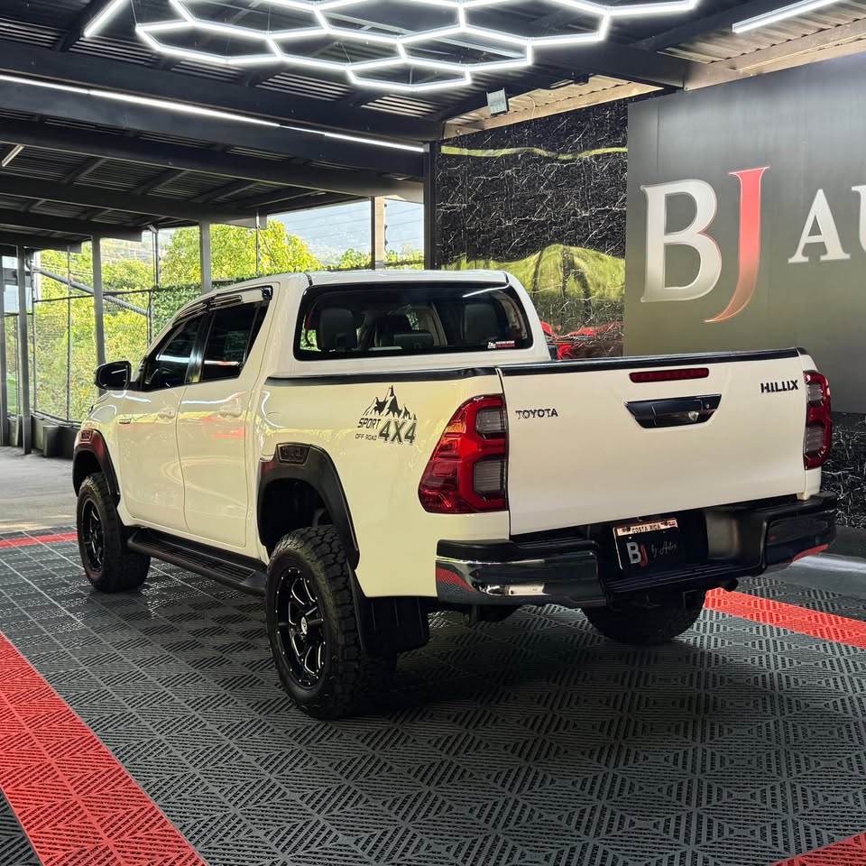 2018 Toyota Hilux - foto 5