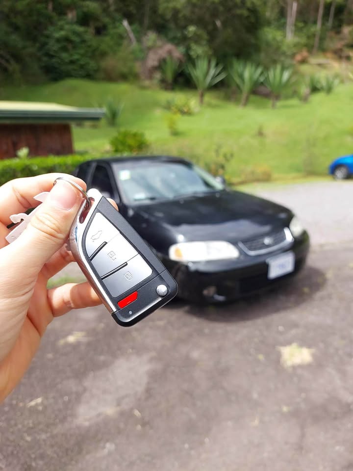 2001 Nissan Sentra - foto 5