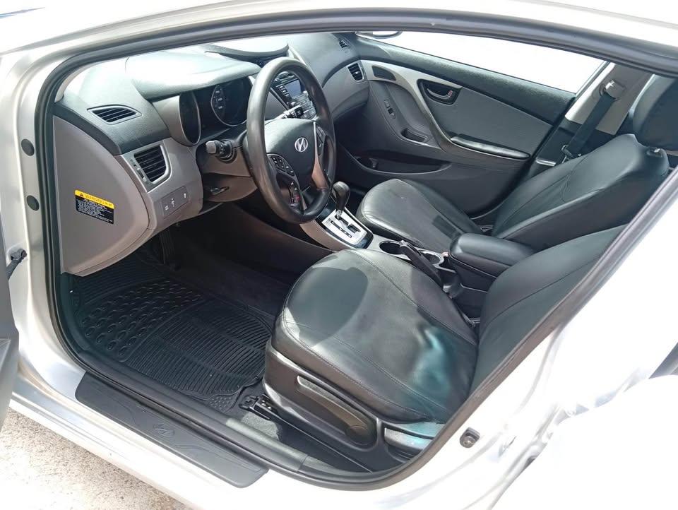 2013 Hyundai Elantra - foto 5