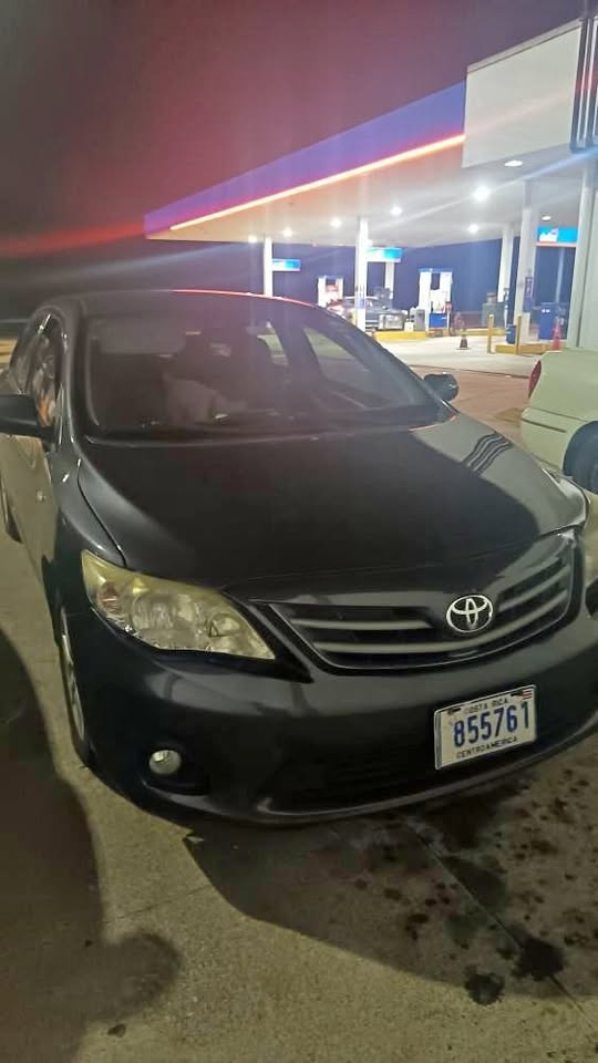 2011 Toyota Corolla - foto 2