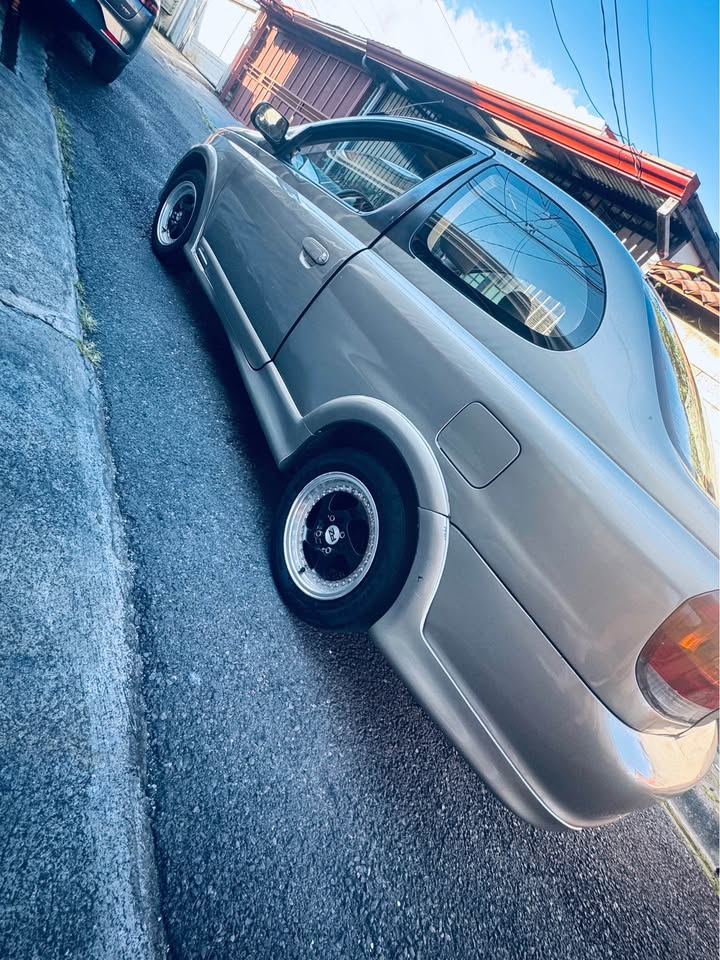 2004 Toyota Yaris - foto 3