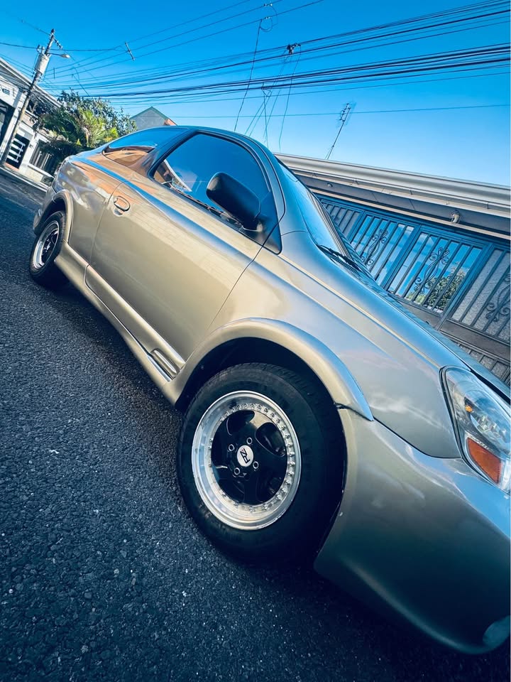 2004 Toyota Yaris - foto 4
