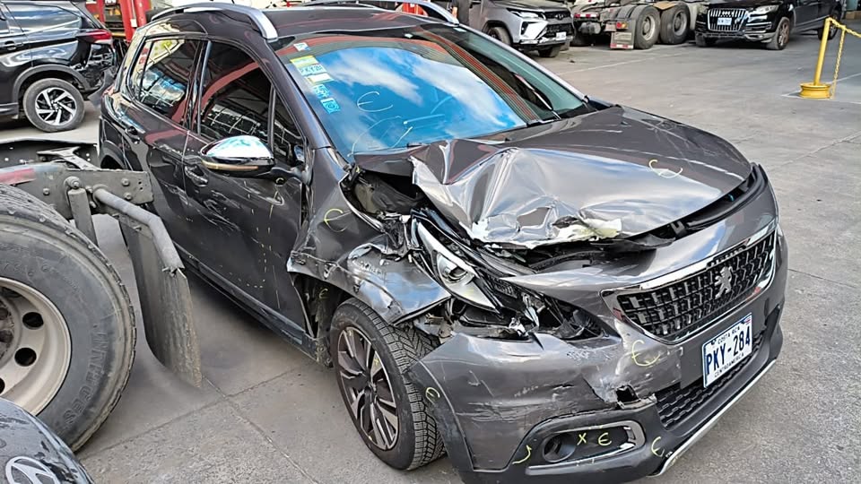 2008 Peugeot 2008 - foto 3