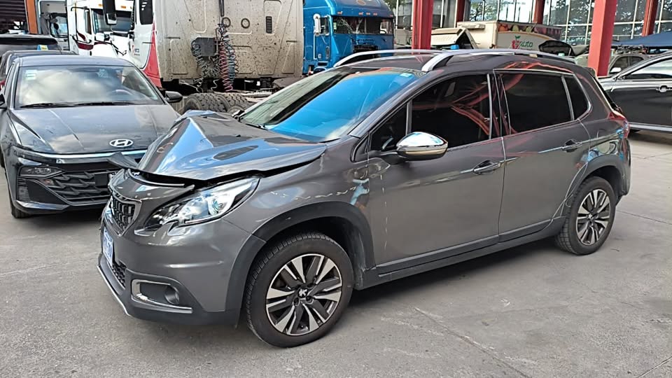2008 Peugeot 2008 - foto 4