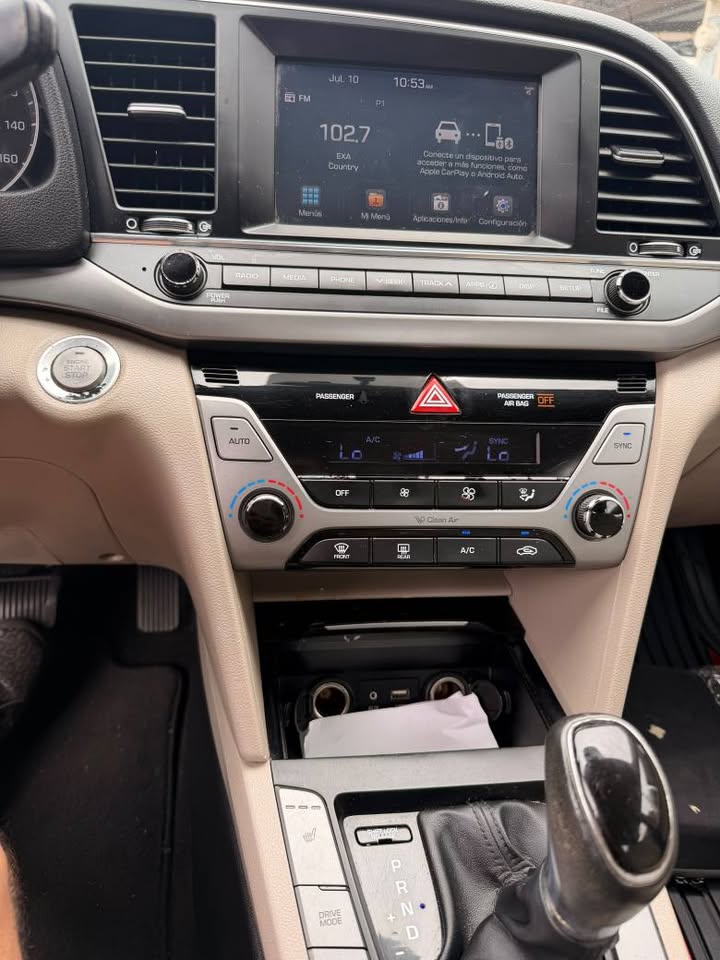 2017 Hyundai Elantra - foto 5