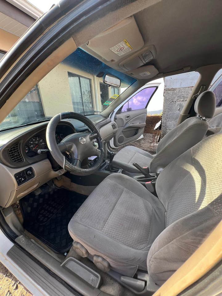 2005 Nissan Sentra - foto 4