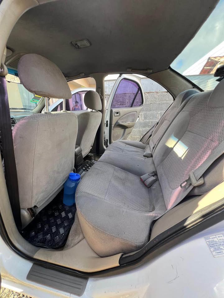 2005 Nissan Sentra - foto 5