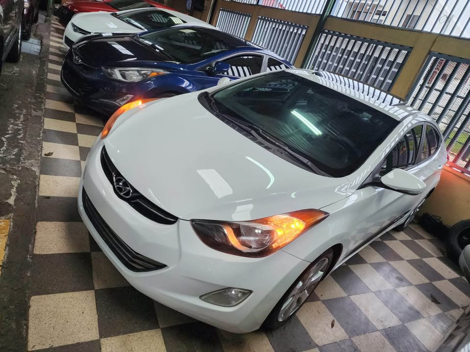 2012 Hyundai Elantra - foto 2