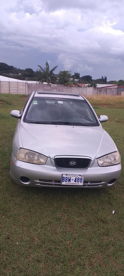 2002 Hyundai Elantra - foto 4