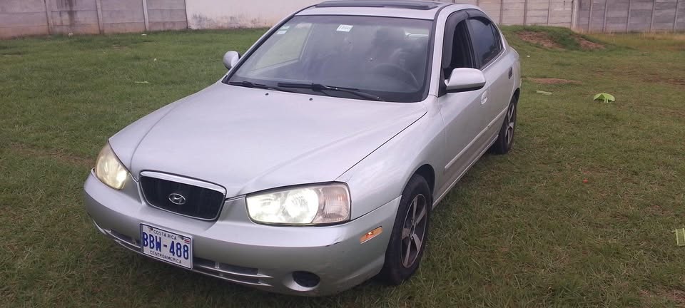 2002 Hyundai Elantra - foto 5