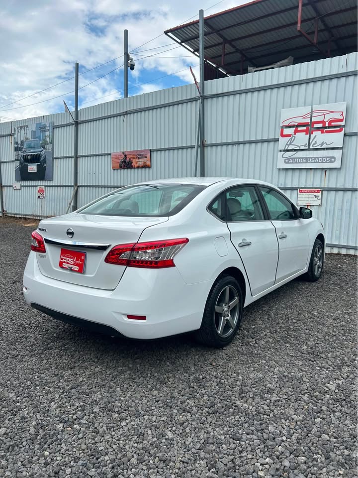 2015 Nissan Sentra - foto 3