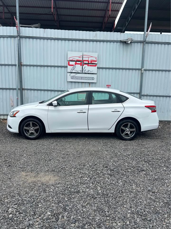 2015 Nissan Sentra - foto 5