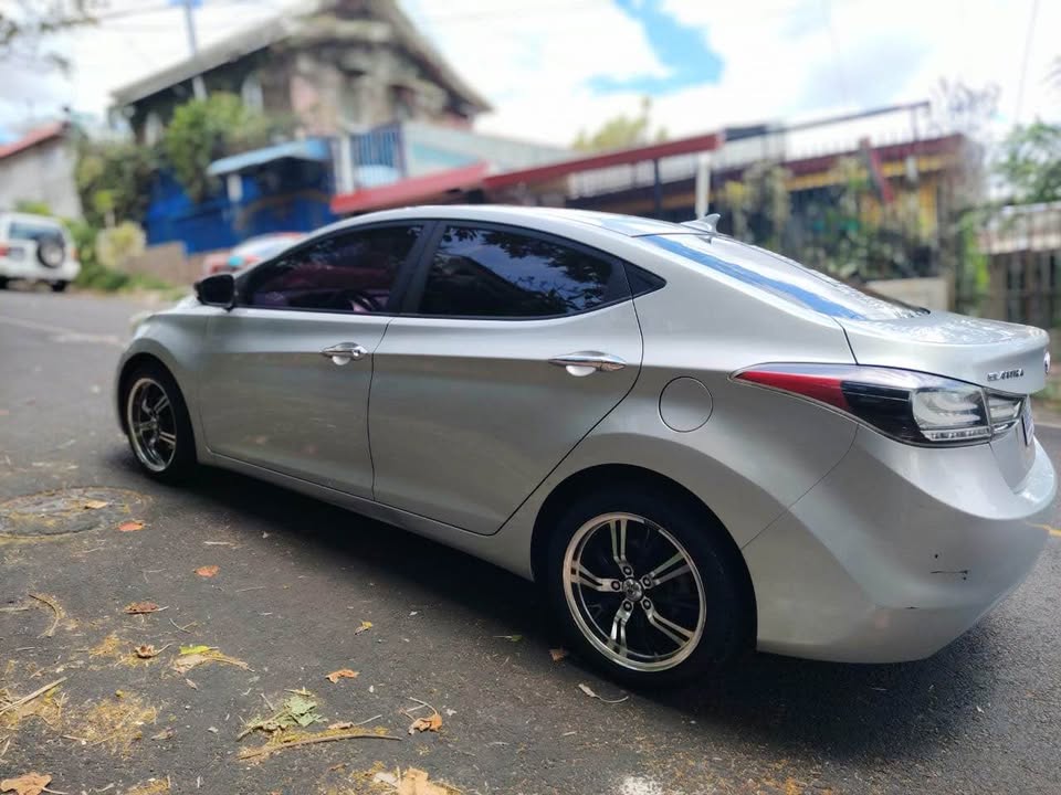 2013 Hyundai Elantra - foto 4