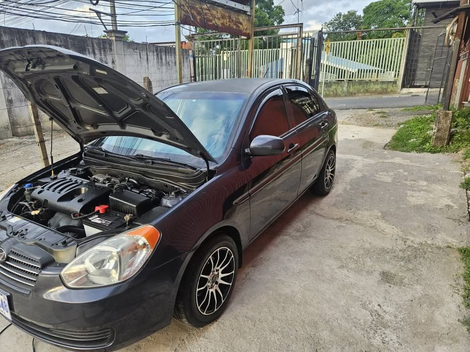 2010 Hyundai Accent - foto 3