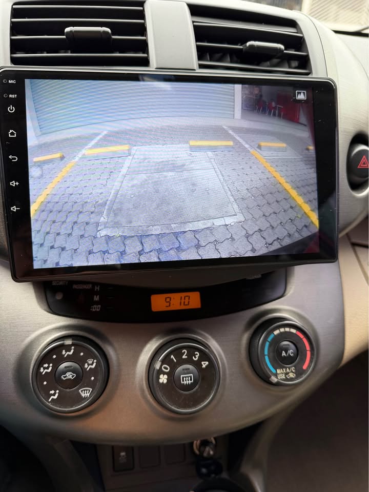 2010 Toyota RAV4 - foto 5