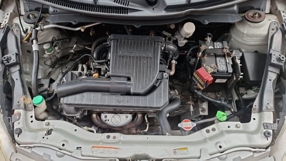 2015 Suzuki Swift - foto 5