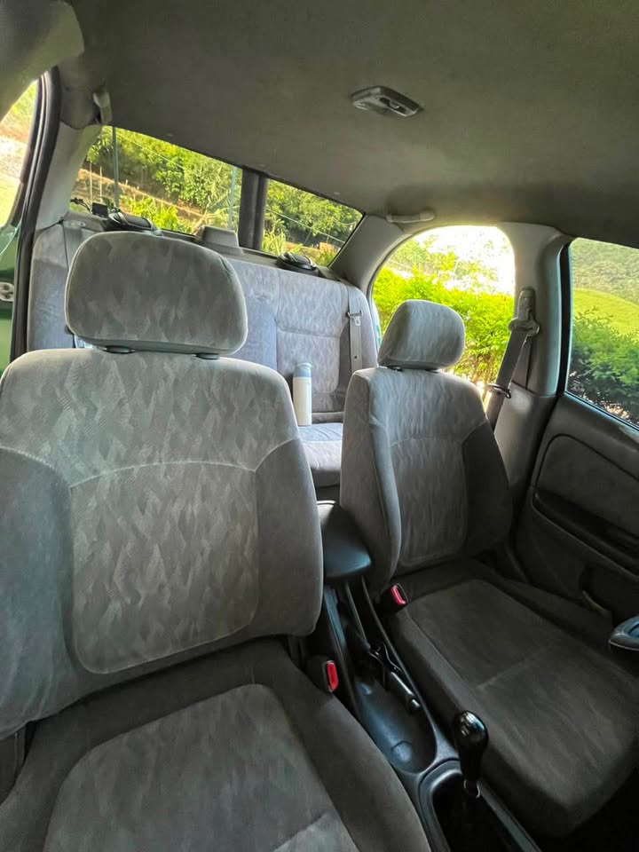 2001 Nissan Almera - foto 4