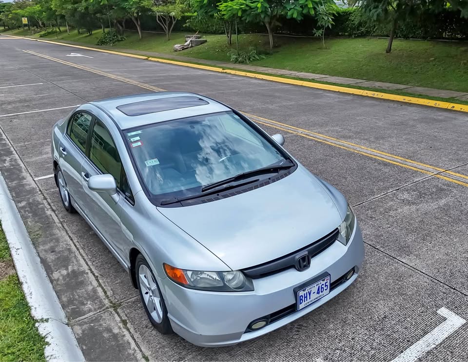 2007 Honda Civic - foto 2