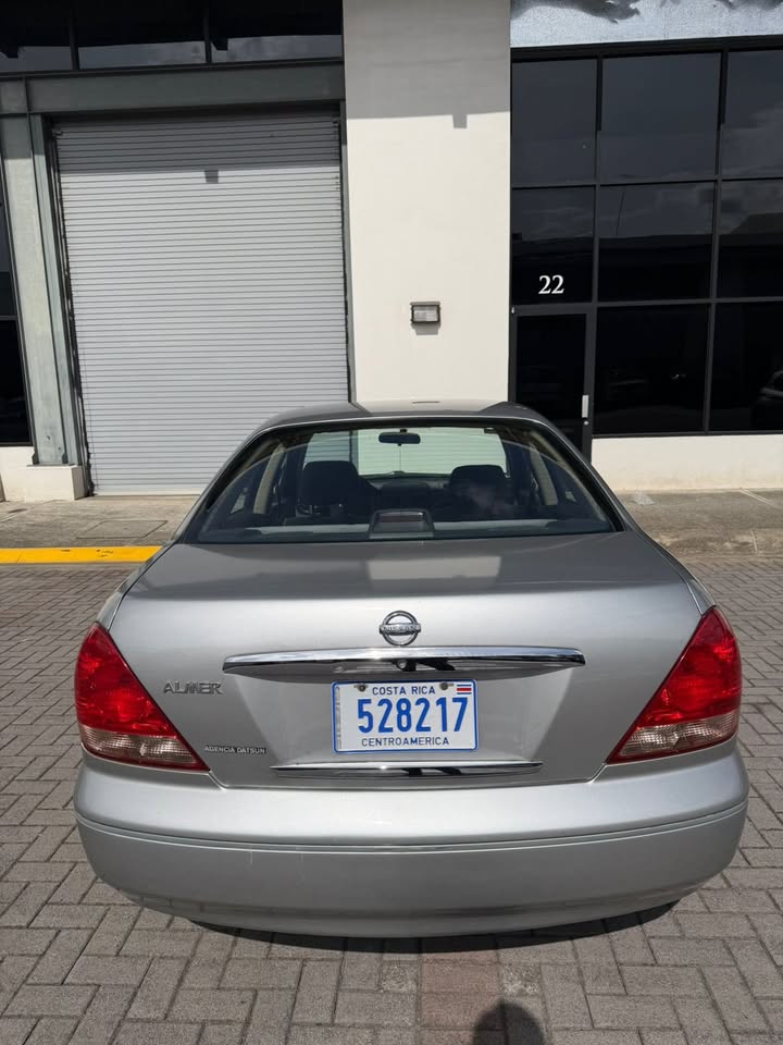 2004 Nissan Almera - foto 5