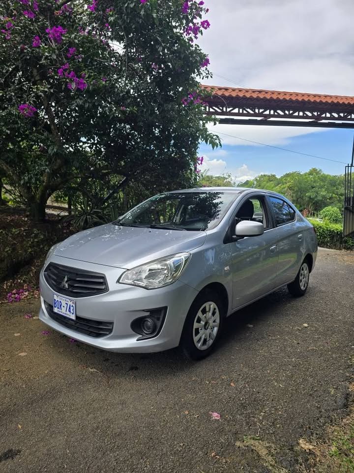 2018 Mitsubishi Mirage - foto 2