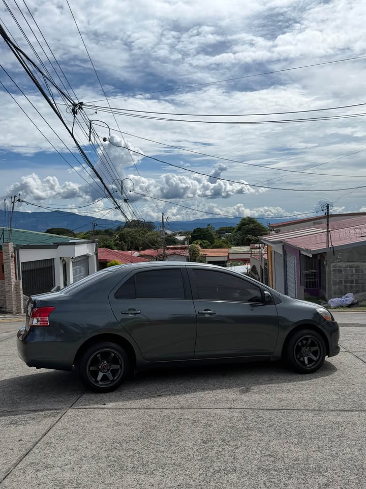 2009 Toyota Yaris - foto 5
