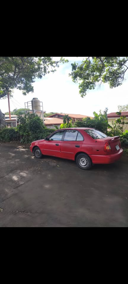 2002 Hyundai Accent - foto 3