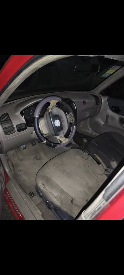 2002 Hyundai Accent - foto 5