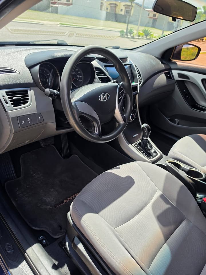 2015 Hyundai Elantra - foto 5