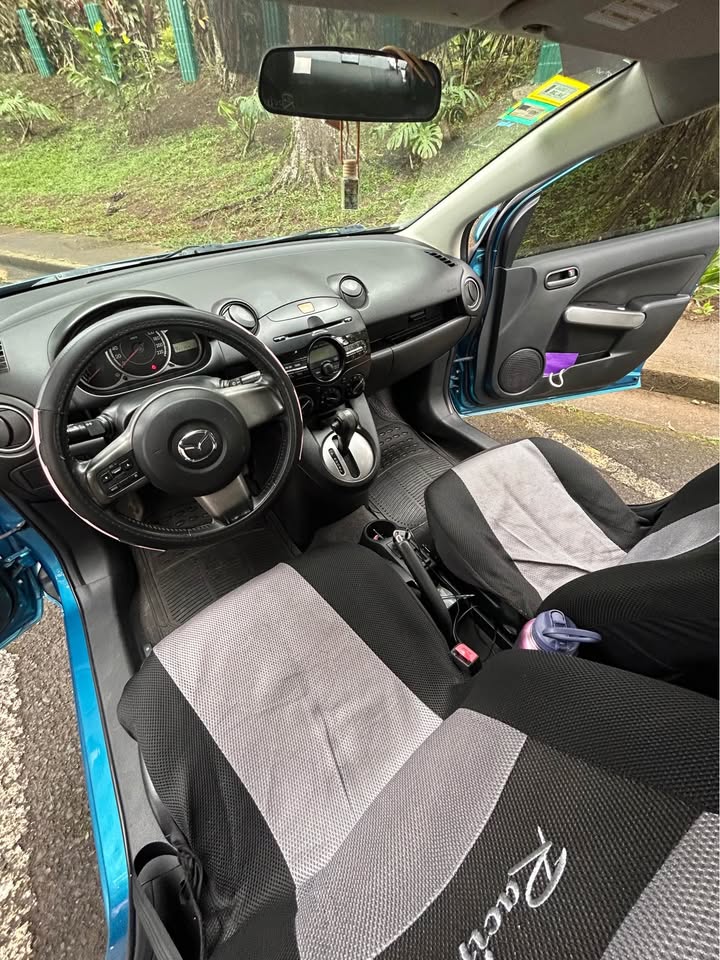 2013 Mazda Mazda2 - foto 2