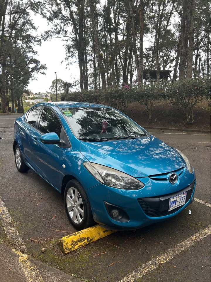 2013 Mazda Mazda2 - foto 3