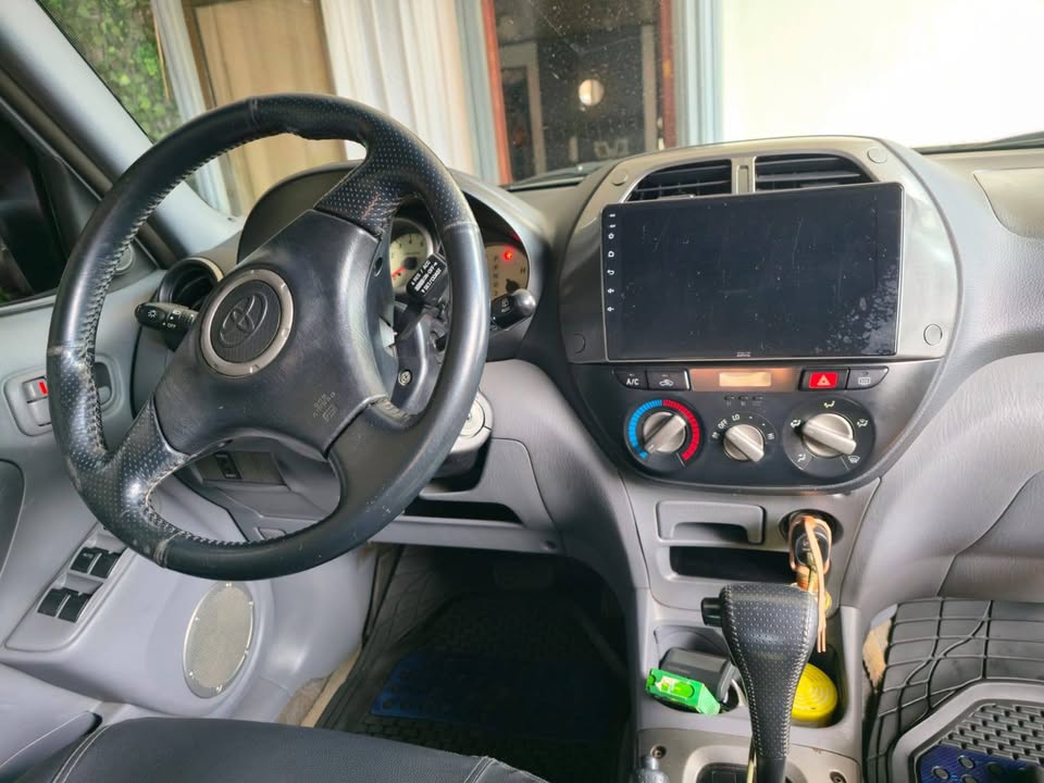 2001 Toyota RAV4 - foto 2