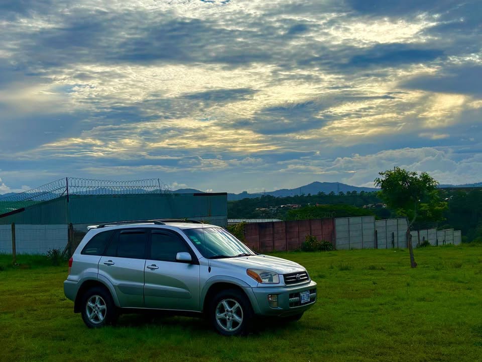 2001 Toyota RAV4 - foto 4