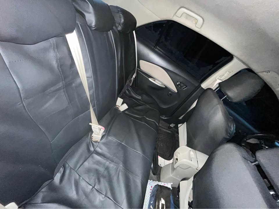 2027 Toyota Yaris - foto 3