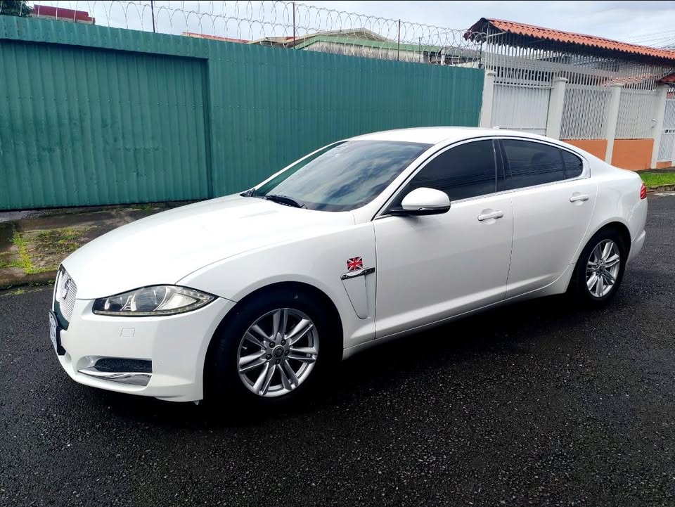 2013 Jaguar XF - foto 3