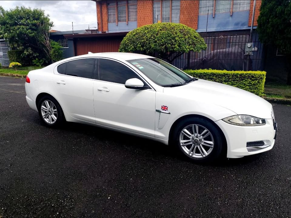 2013 Jaguar XF - foto 4