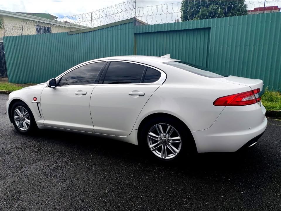 2013 Jaguar XF - foto 5