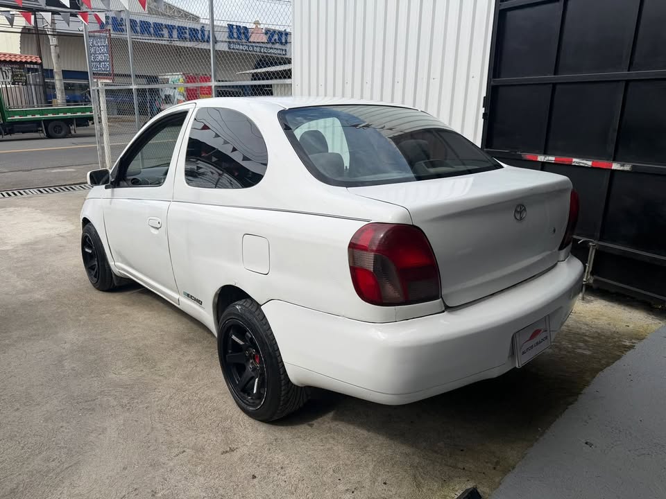 2000 Toyota Yaris - foto 4