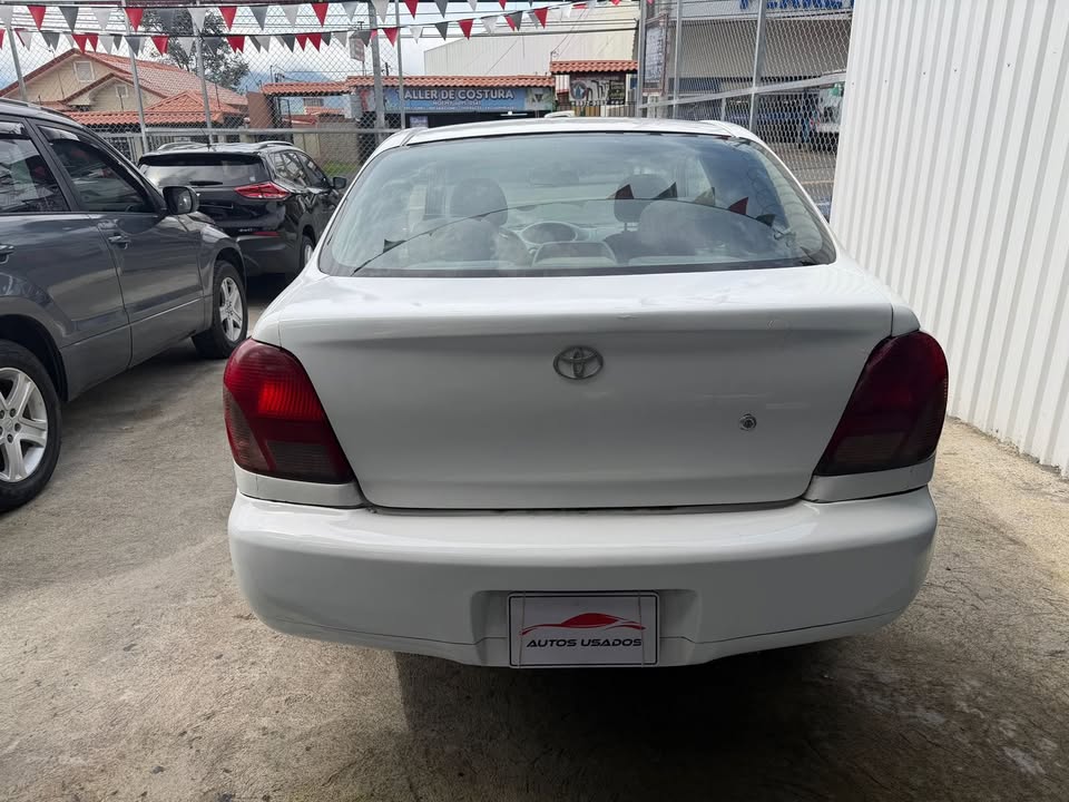 2000 Toyota Yaris - foto 5