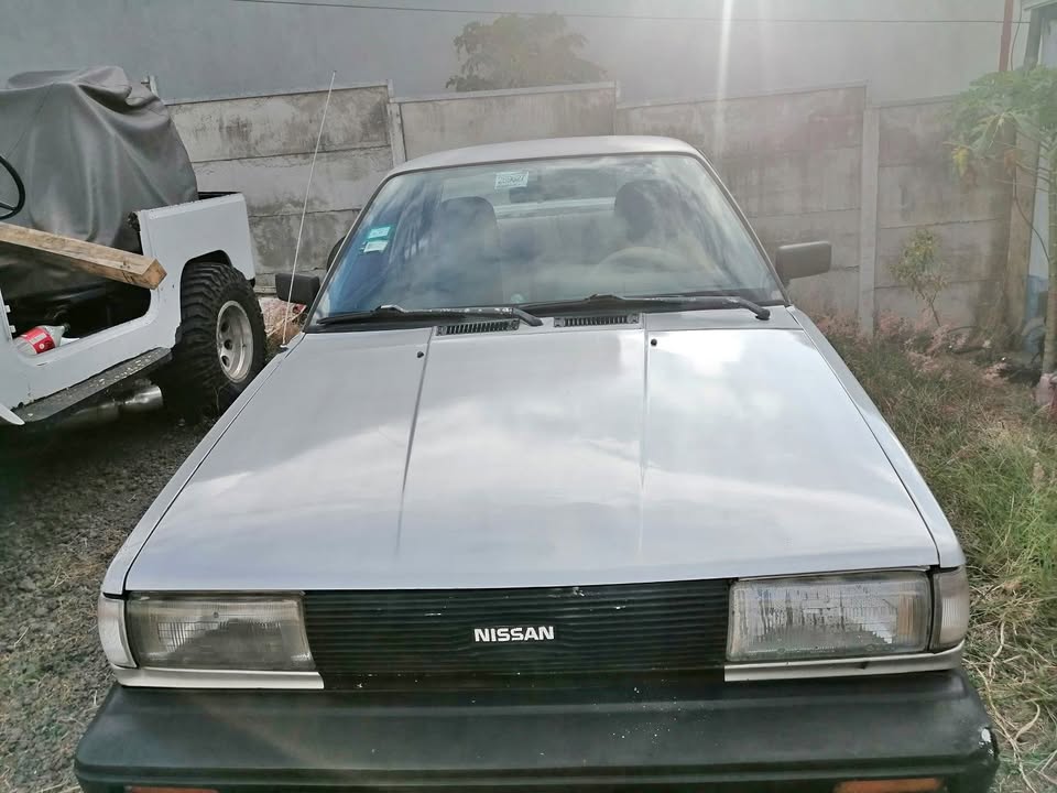 1989 Nissan Sentra - foto 2