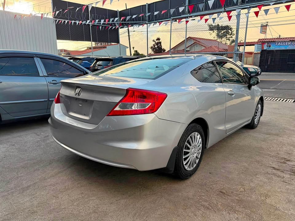 2012 Honda Civic - foto 3