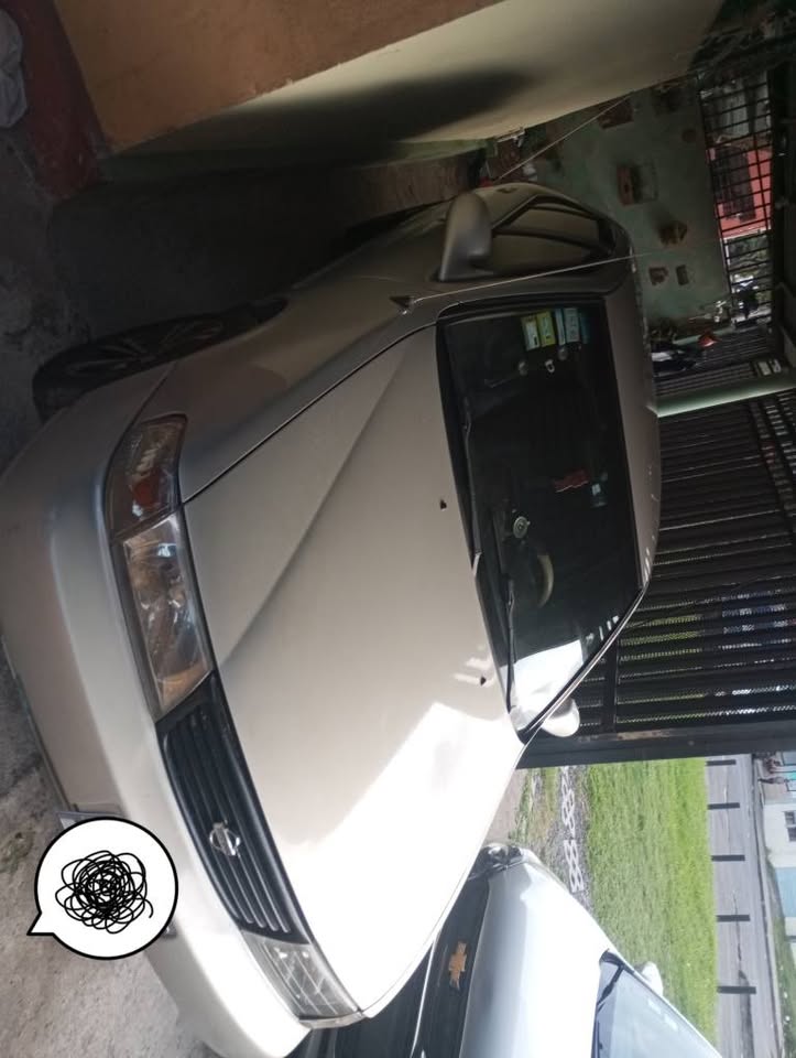 1999 Nissan Sentra - foto 2