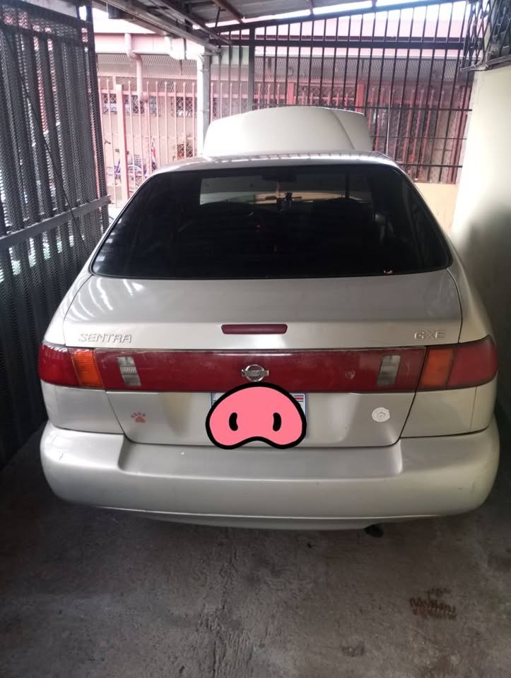 1999 Nissan Sentra - foto 3