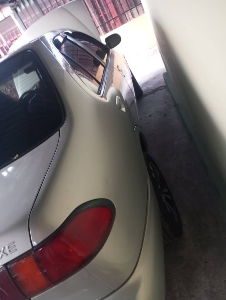 1999 Nissan Sentra - foto 4