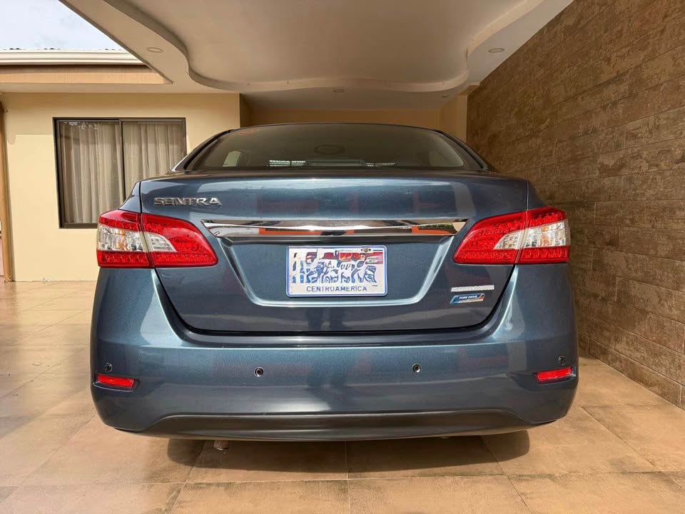 2015 Nissan Sentra - foto 3