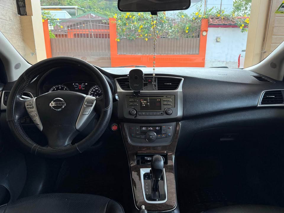 2015 Nissan Sentra - foto 5
