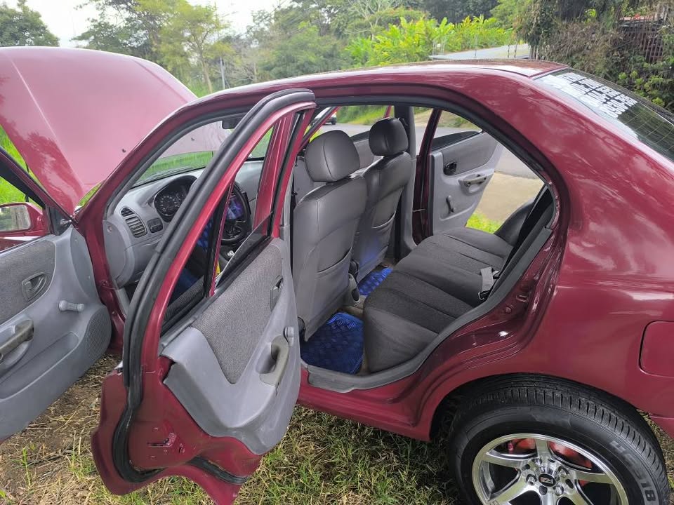 2001 Hyundai Verna - foto 4