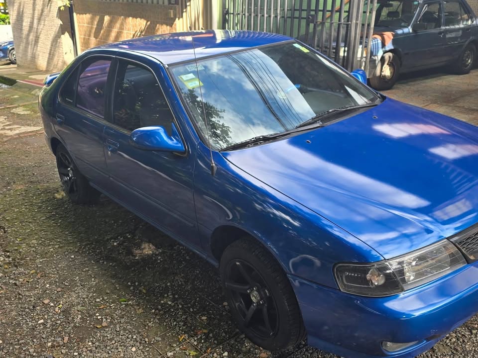1996 Nissan Sentra - foto 5
