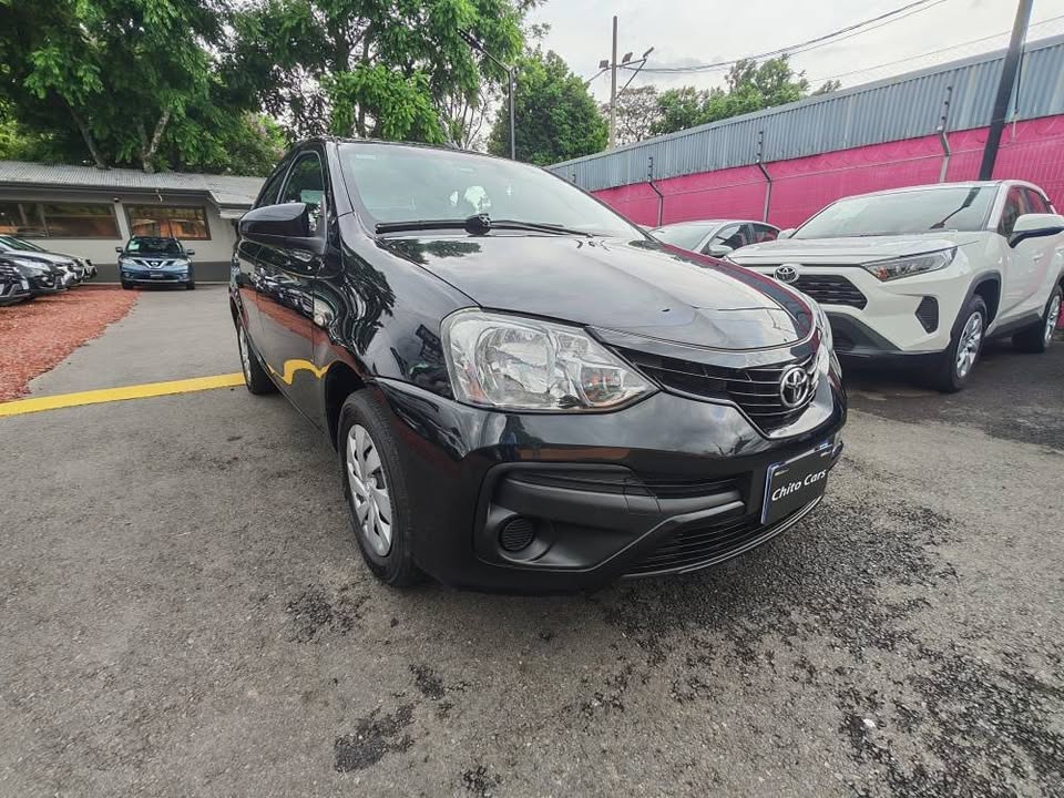 2018 Toyota Etios - foto 2